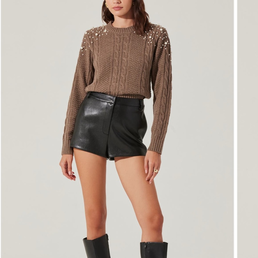 Imitation pearl cable knit sweater